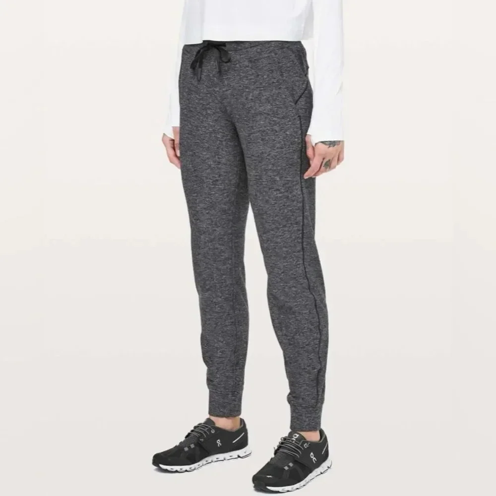 Lululemon sz 6 Ready To Rulu Pant *Updated 29